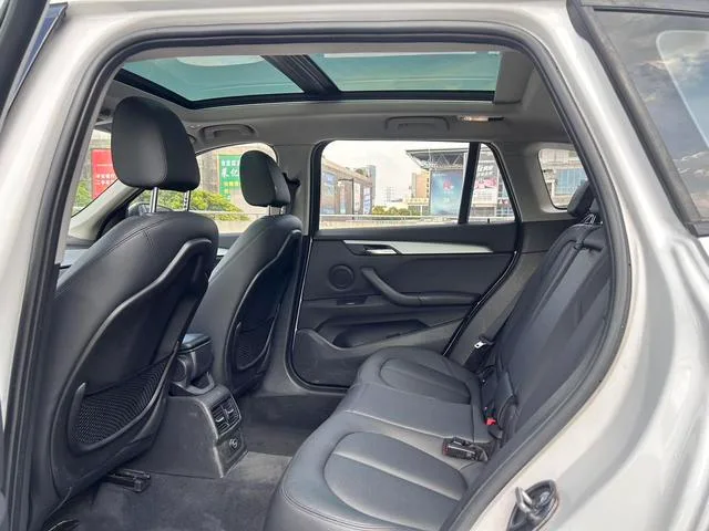 BMW X1 2018 sDrive18Li Fashionable exterior photo 6