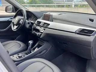 BMW X1 2018 sDrive18Li Fashionable interior photo 14