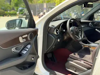Mercedes-Benz GLC 2022 Tres cambios GLC 260 L 4MATIC Dinámico exterior foto 4