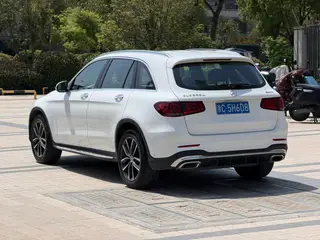 Mercedes-Benz GLC 2022 Tres cambios GLC 260 L 4MATIC Dinámico interior foto 8