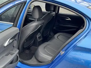 BMW 1 Series 2018 118i Sportif intérieur photo 11 BMW 1 Series 2018 118i Sportif intérieur photo 11