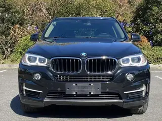 BMW X5 2017 xDrive35i Elegant style exterior photo 2 BMW X5 2017 xDrive35i Elegant style exterior photo 2