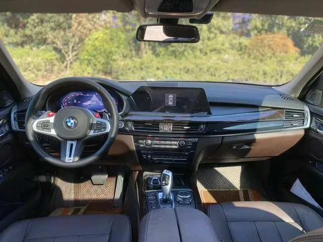 BMW X5 2017 xDrive35i Elegant style exterior photo 4 BMW X5 2017 xDrive35i Elegant style exterior photo 4
