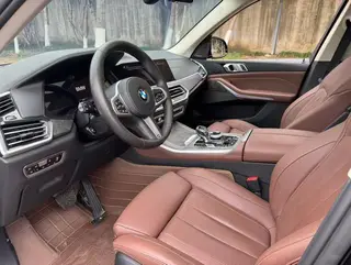 BMW X5 2019 xDrive40i Premium Class M Sports suit interior photo 6