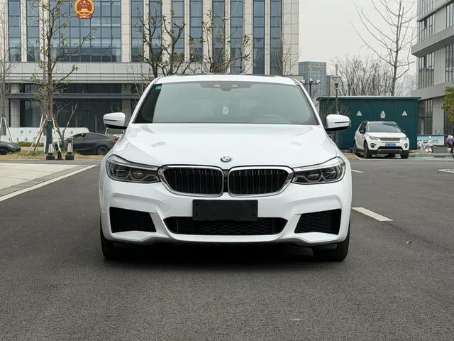 BMW 6 Series GT 2019 630i M Sports suit exterior photo 2