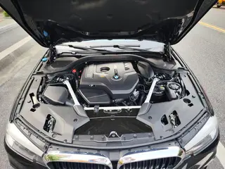 BMW 5 Series 2020 525Li M Conjunto deportivo interior foto 12