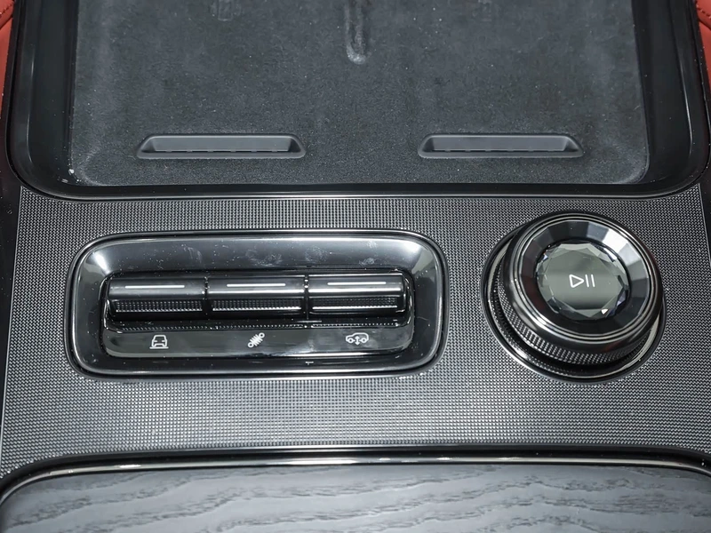 Zeekr 8X 2026 Max version 55kWh interior photo 13
