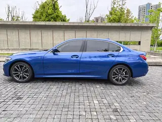 BMW 3 Series 2021 325Li M Sports suit interior photo 7 BMW 3 Series 2021 325Li M Sports suit interior photo 7