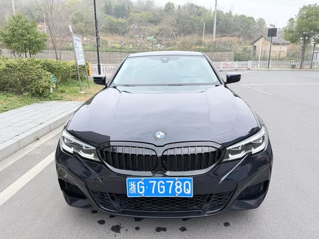 BMW 3 Series 2020 325Li M Ensemble de sport extérieur photo 2 BMW 3 Series 2020 325Li M Ensemble de sport extérieur photo 2