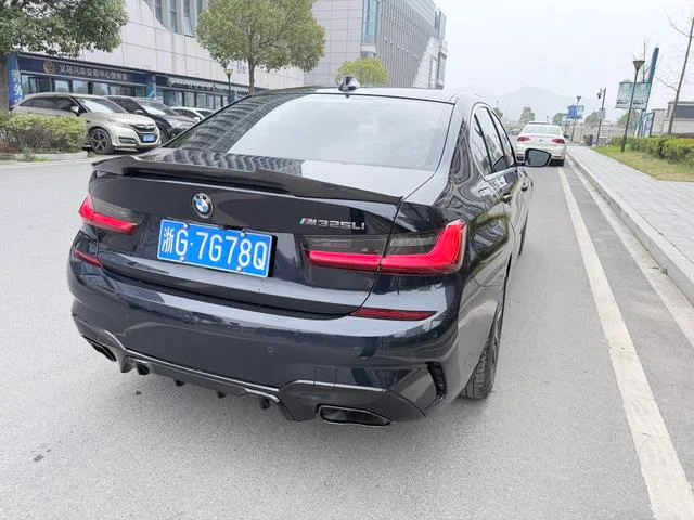 BMW 3 Series 2020 325Li M Ensemble de sport extérieur photo 4 BMW 3 Series 2020 325Li M Ensemble de sport extérieur photo 4