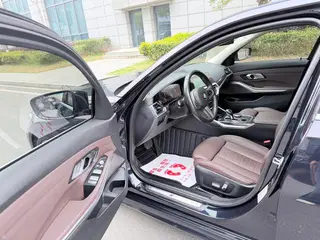 BMW 3 Series 2020 325Li M Ensemble de sport intérieur photo 6 BMW 3 Series 2020 325Li M Ensemble de sport intérieur photo 6