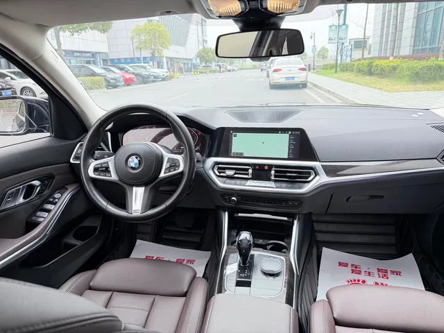 BMW 3 Series 2020 325Li M Ensemble de sport intérieur photo 8 BMW 3 Series 2020 325Li M Ensemble de sport intérieur photo 8