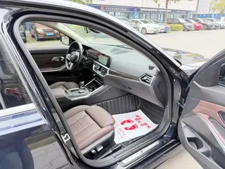 BMW 3 Series 2020 325Li M Ensemble de sport intérieur photo 9 BMW 3 Series 2020 325Li M Ensemble de sport intérieur photo 9