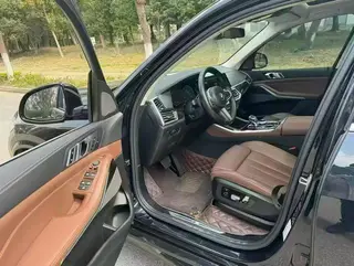 BMW X5 2019 xDrive40i Tipo de lujo M Conjunto deportivo exterior foto 4