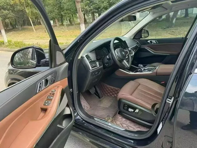 BMW X5 2019 xDrive40i Tipo de lujo M Conjunto deportivo exterior foto 4