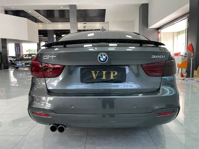 BMW 3 Series GT 2019 320i M Sportif extérieur photo 7 BMW 3 Series GT 2019 320i M Sportif extérieur photo 7