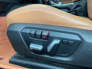 BMW 3 Series GT 2019 320i M Sportif intérieur photo 15 BMW 3 Series GT 2019 320i M Sportif intérieur photo 15