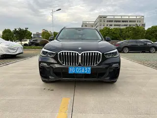 BMW X5 2019 xDrive40i Type de luxe M Ensemble de sport extérieur photo 2
