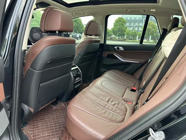 BMW X5 2019 xDrive40i Type de luxe M Ensemble de sport extérieur photo 5