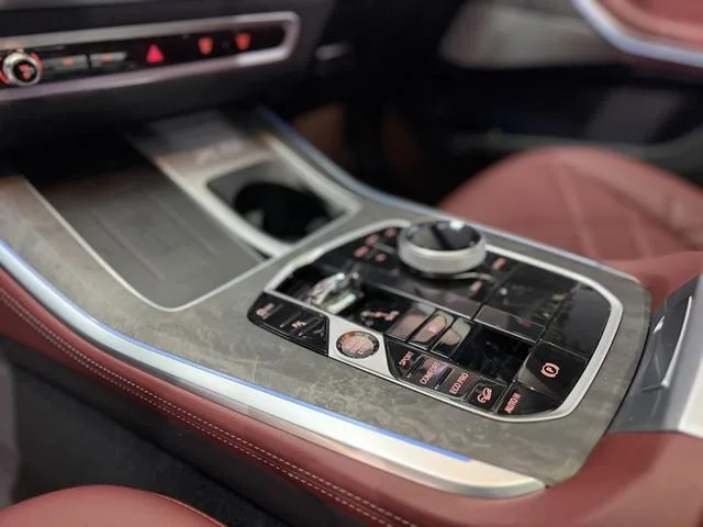 BMW X5 2023 xDrive30Li Premium Class M Sports suit exterior photo 6