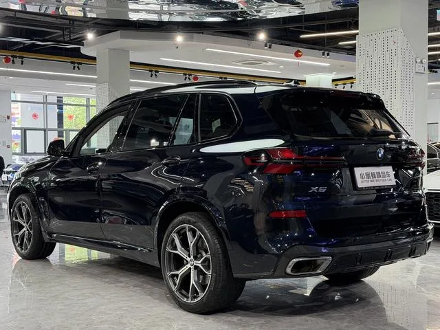 BMW X5 2023 xDrive30Li Premium Class M Sports suit interior photo 14
