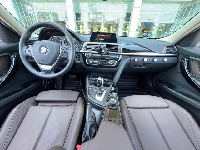 BMW 3 Series 2018 320Li Style tendance extérieur photo 6 BMW 3 Series 2018 320Li Style tendance extérieur photo 6
