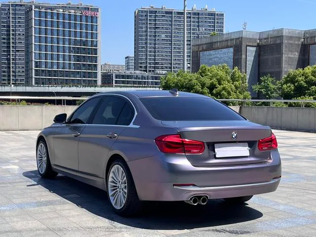 BMW 3 Series 2018 320Li Style tendance intérieur photo 14 BMW 3 Series 2018 320Li Style tendance intérieur photo 14