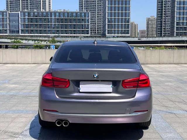 BMW 3 Series 2018 320Li Style tendance intérieur photo 15 BMW 3 Series 2018 320Li Style tendance intérieur photo 15