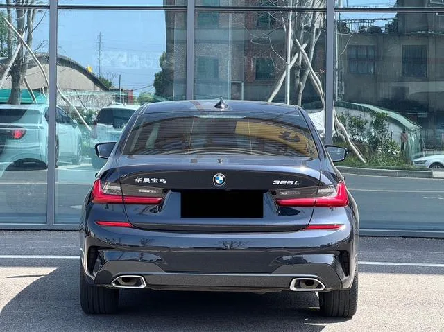 BMW 3 Series 2021 325Li M Ensemble de sport intérieur photo 7