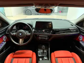 BMW 1 Series 2023 125i M Édition de nuit sportive Yao intérieur photo 8 BMW 1 Series 2023 125i M Édition de nuit sportive Yao intérieur photo 8