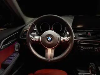 BMW 1 Series 2023 125i M Édition de nuit sportive Yao intérieur photo 9 BMW 1 Series 2023 125i M Édition de nuit sportive Yao intérieur photo 9