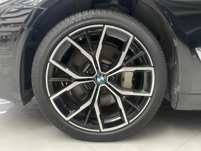 BMW 5 Series 2022 Вторичная модификация 530Li Премиум-класса M Спортивный костюм экстерьер фото 8