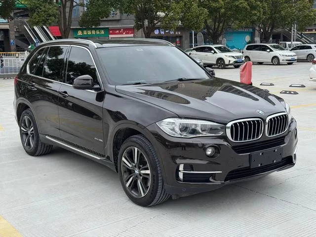 BMW X5 2017 xDrive35i Elegant style exterior photo 3