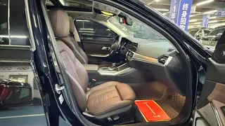 BMW 3 Series 2020 Restyling 325Li M Sports Night Suit interior photo 14 BMW 3 Series 2020 Restyling 325Li M Sports Night Suit interior photo 14