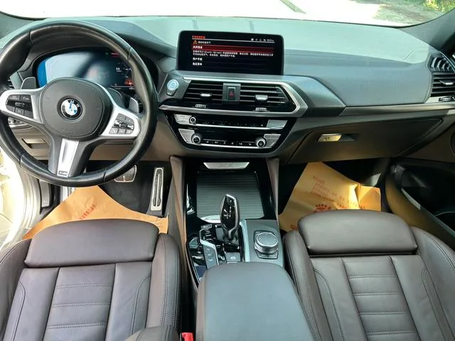 BMW X4 2020 xDrive25i Black Knight Edición limitada exterior foto 9