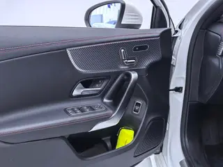 Mercedes-Benz A-Class 2024 A 200 L Version dynamique intérieur photo 17 Mercedes-Benz A-Class 2024 A 200 L Version dynamique intérieur photo 17
