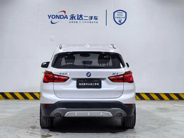 BMW X1 2016 xDrive20Li De lujo exterior foto 2