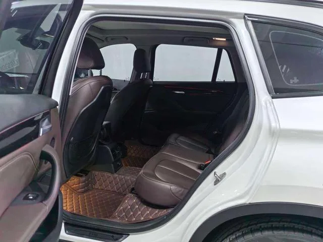 BMW X1 2016 xDrive20Li De lujo interior foto 11