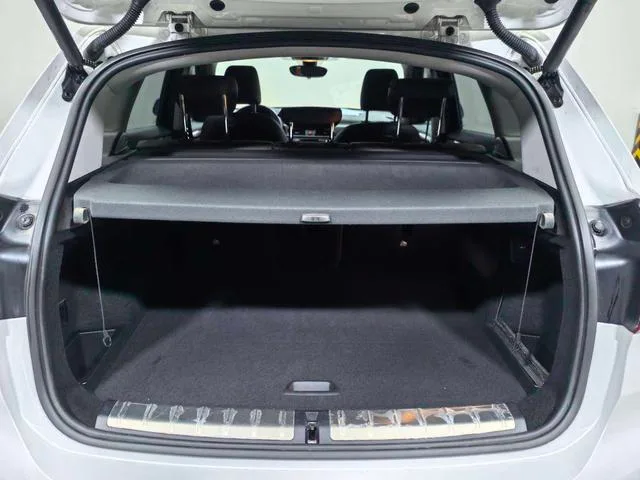 BMW X1 2016 xDrive20Li De lujo interior foto 12