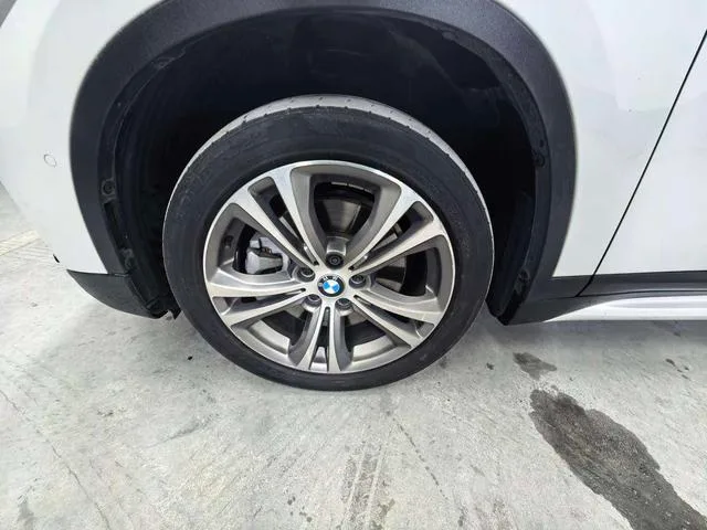 BMW X1 2016 xDrive20Li De lujo interior foto 13
