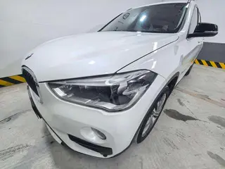 BMW X1 2016 xDrive20Li De lujo interior foto 14