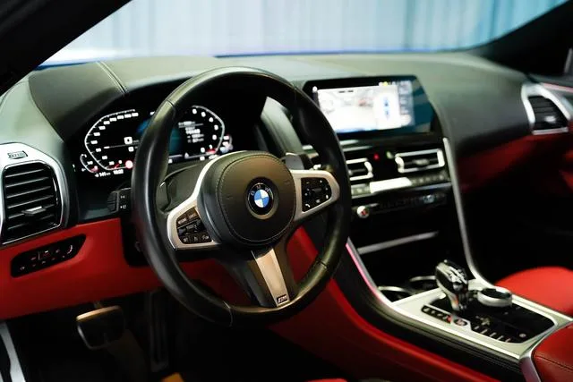 BMW 8 Series 2019 840i Coupé M Ensemble de sport intérieur photo 8