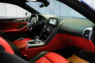 BMW 8 Series 2019 840i Coupé M Ensemble de sport intérieur photo 10
