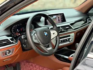 BMW 7 Series 2019 Restyling 740Li xDrive Administrative Luxury Set exterior photo 4