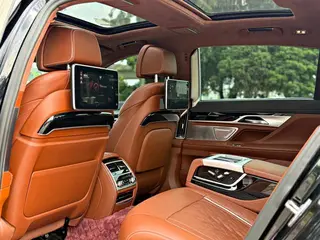 BMW 7 Series 2019 Restyling 740Li xDrive Administrative Luxury Set exterior photo 7