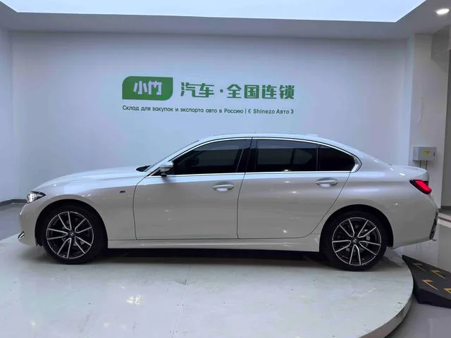 BMW 3 Series 2023 320Li M Sports suit exterior photo 7