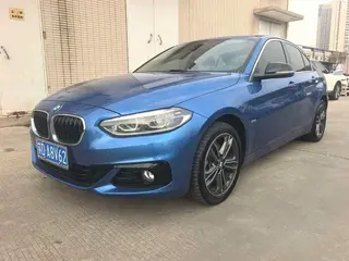 BMW 1 Series 2018 118i Sporty exterior photo 1