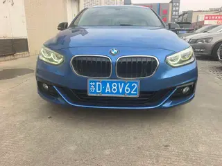BMW 1 Series 2018 118i Sporty exterior photo 2
