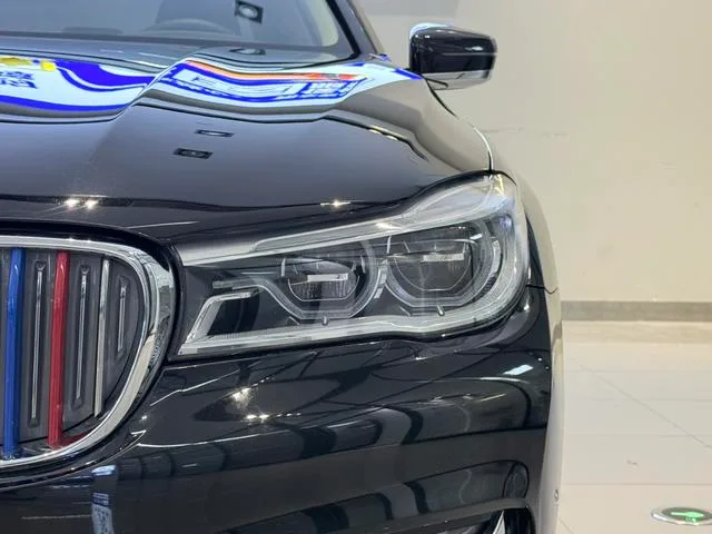 BMW 7 Series 2018 730Li Premium Class Excellence Set exterior photo 4