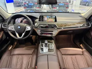 BMW 7 Series 2018 730Li Premium Class Excellence Set exterior photo 7